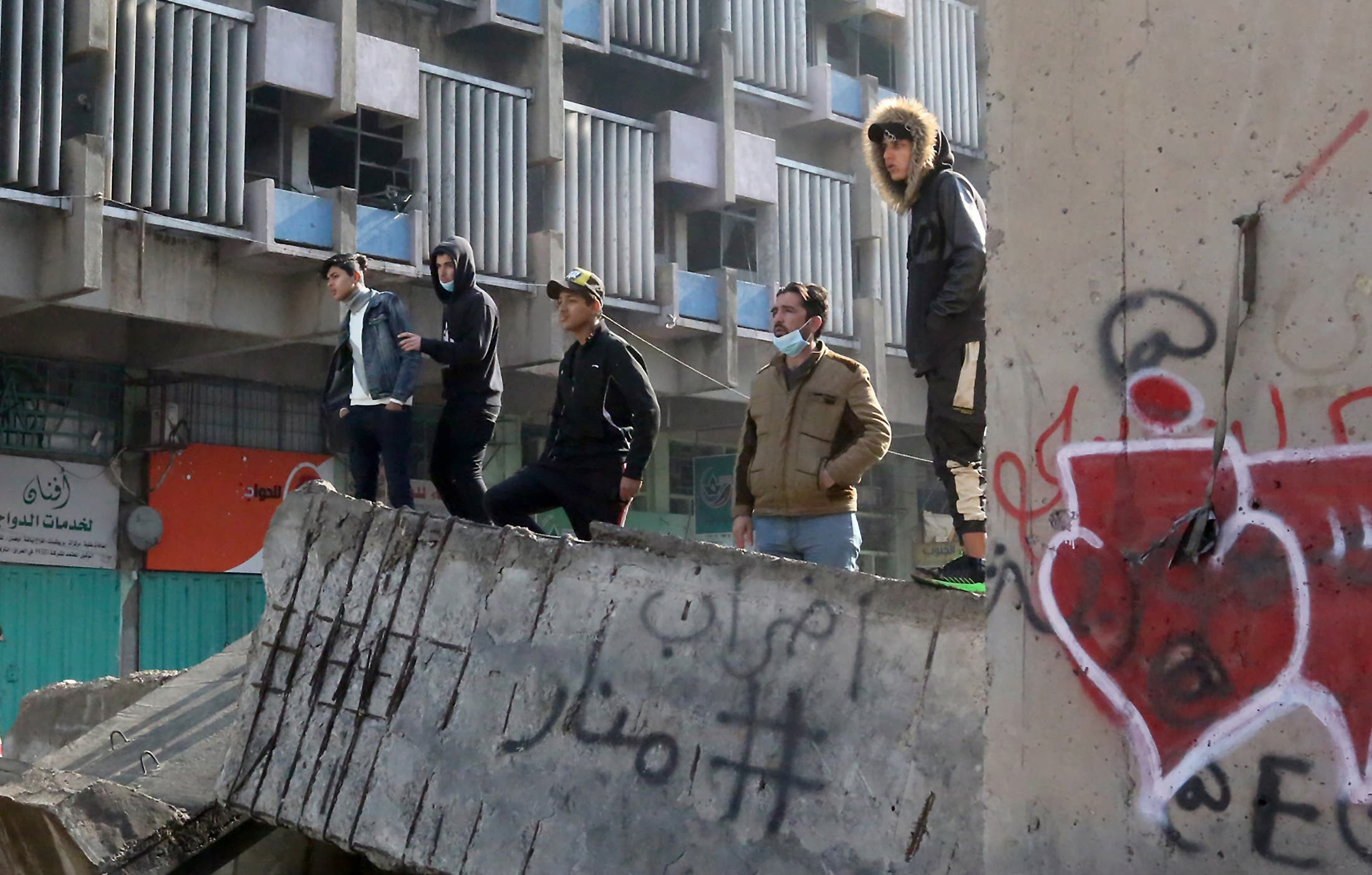 العراق: بعد خيانة الصدر.. المتظاهرون يستعيدون ساحة الخلاني