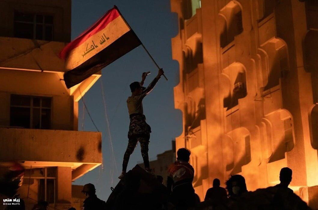 العراق.. ميليشيا "الصدر" تعتدي على صحفية ومظاهرات في مدن عدة