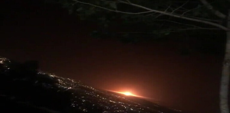 إيـران.. انفجار ضخم في موقع عسكري شرق طهران