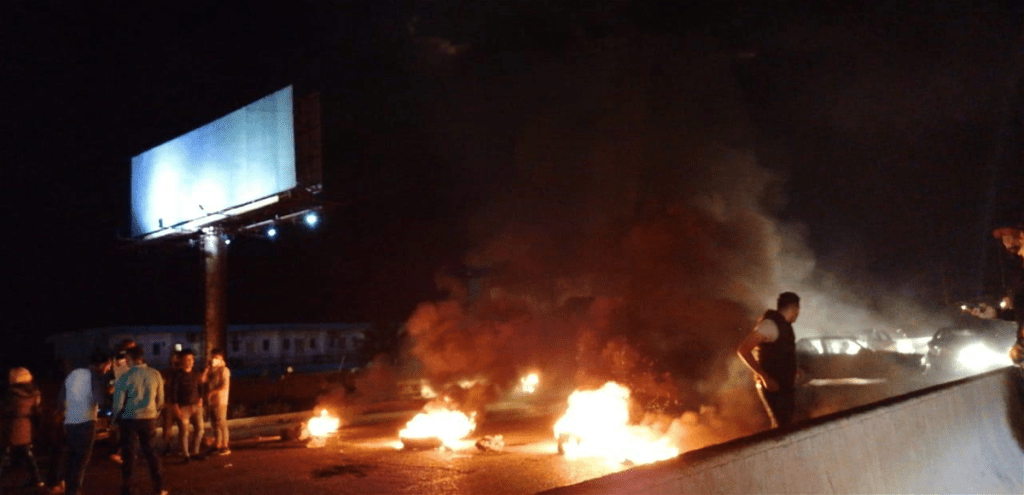 "الفقر" يشعل احتجاجات شعبية في لبنان