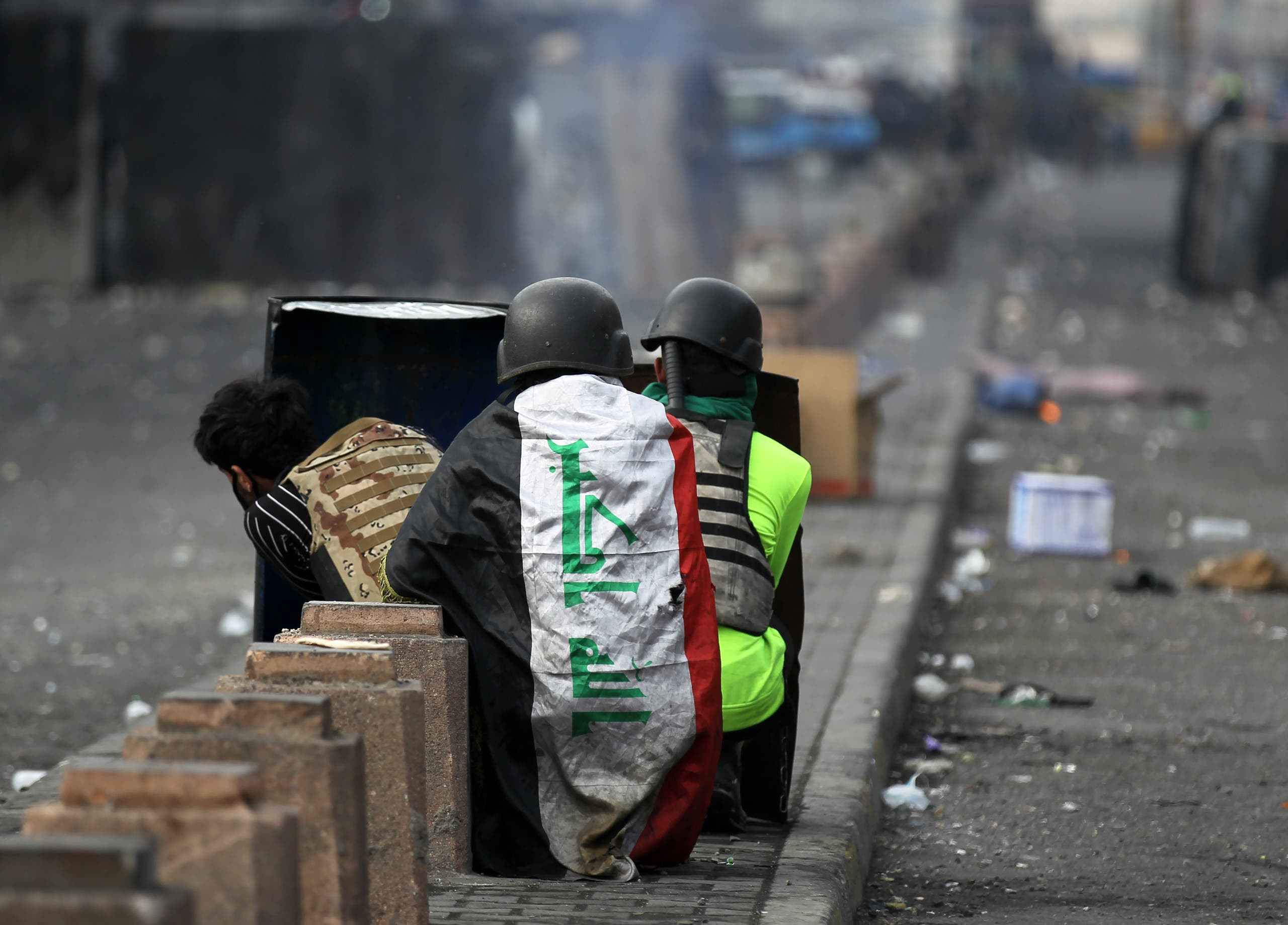 العراق.. مظاهرات ترفض مرشحي الأحزاب ومواجهات في بغداد