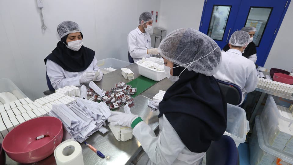 "كورونا" يجتاح البرلمان الإيـراني والسلطات تكشف رقما جديدا لحصيلة الوفيات