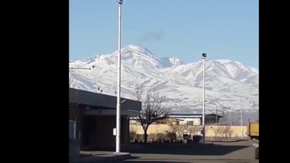 إيران.. تحطم طائرة حربية ومصرع قائدها