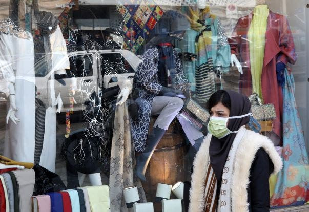 إيـران.. "كورونا" يضرب مسؤولا بارزا بالنظام وبرلماني يفتح النار على السلطات