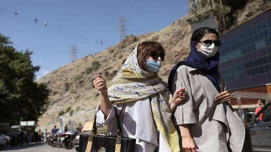 إيـران.. 217 ألف مصاب بفيروس كورونا وعدد الوفيات يتخطى 10 آلاف