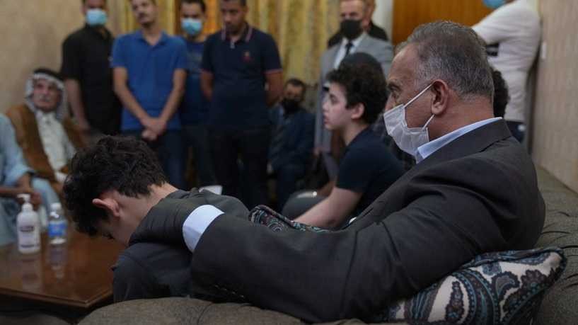 "الكاظمي" يعزي عائلة "الهاشمي" ويتعهد بالقصاص من القتلة