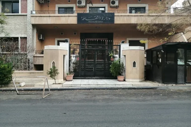 عودة الحياة الثقافية إلى دمشق: أمل يتجدد بعد انتصار الثورة